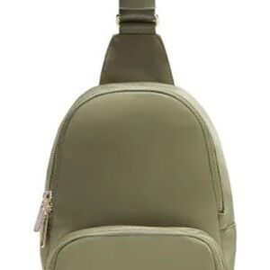 NWT Lululemon Everywhere Sling Bag 4.2L Bay Leaf Green